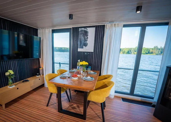 بيت للعطل Schwimmendes Emsel Woma Fürstenberg-Havel